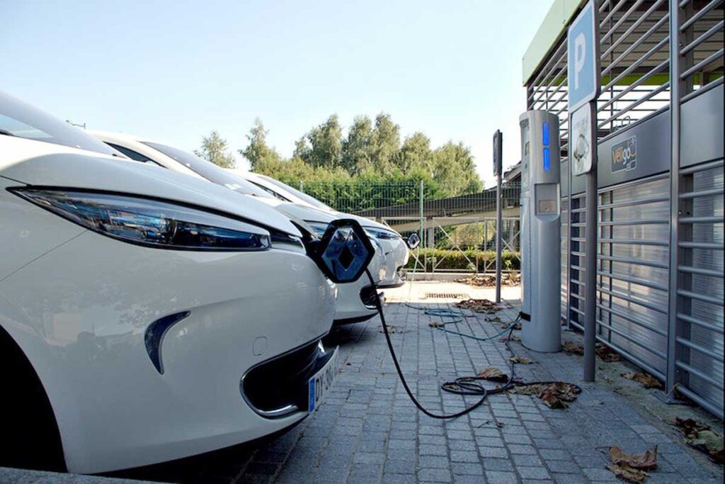 Electric car battery life in India
