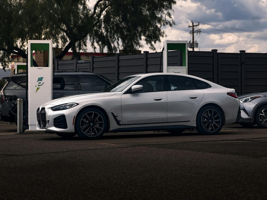 Cost of charging electric car in Delhi